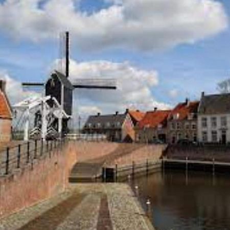 Bed and Breakfast Bnb Onder De Blauwe Hemel Vlijmen Екстер'єр фото